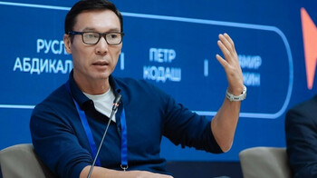 «ИИ не оставляет выбора — либо цифровизация, либо забвение» - Байжан Канафин на семинатре PARASAT и IT CEO CLUB