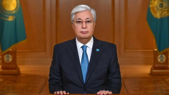 Касым-Жомарт Токаев поздравил казахстанцев с Днем Независимости