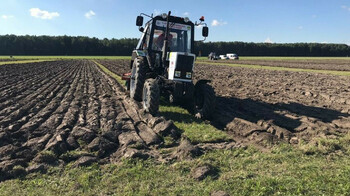 Сенатор: задержки субсидий загоняют фермеров в долговую ловушку