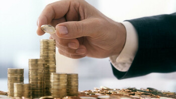 Крупные вкладчики диверсифицируют сбережения: часть средств уходит из депозитов