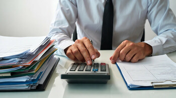 Депутат предложил приостановить новые правила госзакупок для защиты малого бизнеса